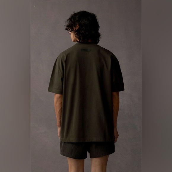 Fear Of God Essentials Men's Off Black Oversized Short Sleeve T-Shirt XL - Picture 7 of 14